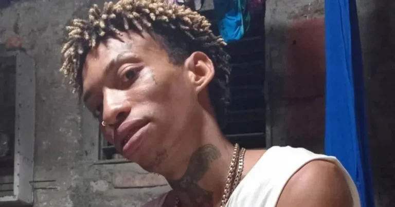 Escena en Bayamo tras incidente donde apuñalan joven Bayamo, generando tensión comunitaria.