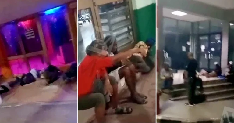 Jubilados duermen en las aceras de Santiago de Cuba mientras esperan para cobrar su pensión.