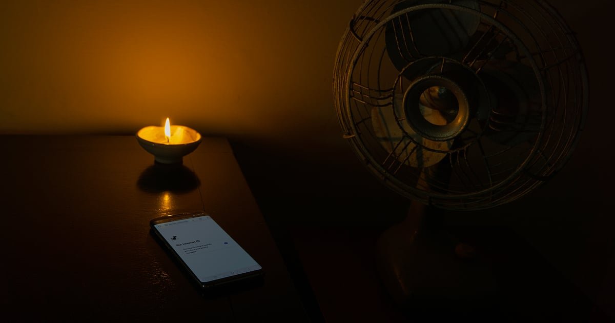 Tabla o gráfico ilustrando el severo déficit de generación eléctrica en Cuba, causante de los apagones masivos que afectan al país.