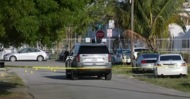 Escena del crimen tras un tiroteo en Gladeview, Miami-Dade, donde un hombre resultó muerto.