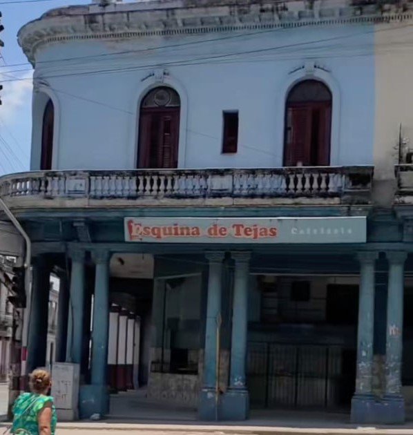 Video de TikTok muestra el desolador estado de abandono y deterioro de la emblemática Esquina de Tejas en La Habana.