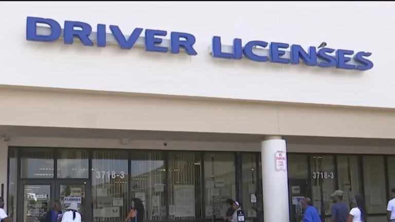 Nuevo sistema con código QR para agendar citas de licencias de conducción en Miami y evitar largas filas.