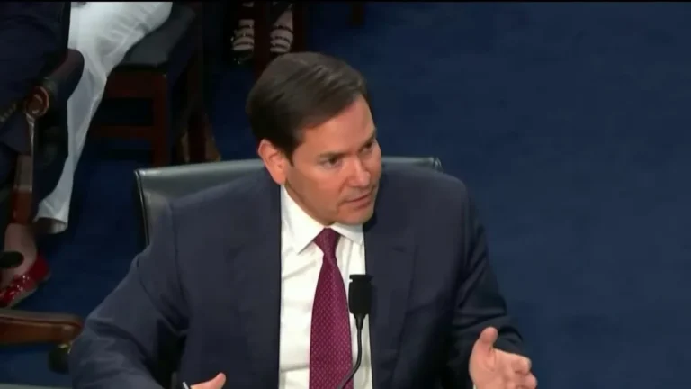 Marco Rubio declarando sobre la opción de asilo para venezolanos que pierdan el TPS.