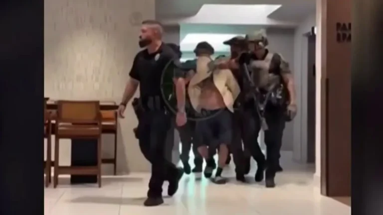 Peter Alexander Peraza, presunto ladrón, intentando escapar del SWAT saltando por los balcones de un rascacielos en Miami.