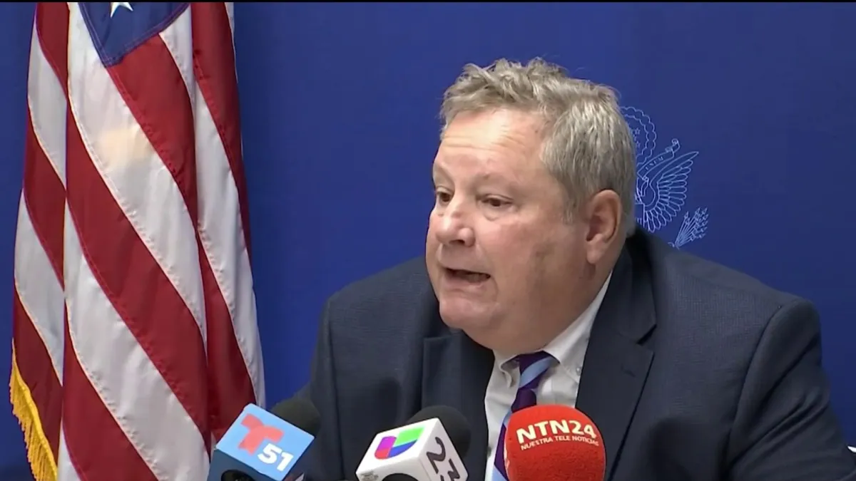 Mike Hammer, jefe de la misión diplomática de EE.UU. en Cuba, en medio de una campaña de descrédito por parte del régimen cubano.
