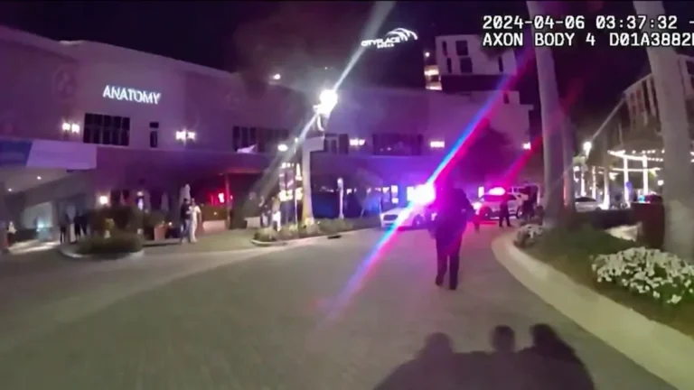 Imágenes de la cámara corporal muestran al oficial de policía Ricardo Acevedo siendo baleado durante el tiroteo en CityPlace Doral.