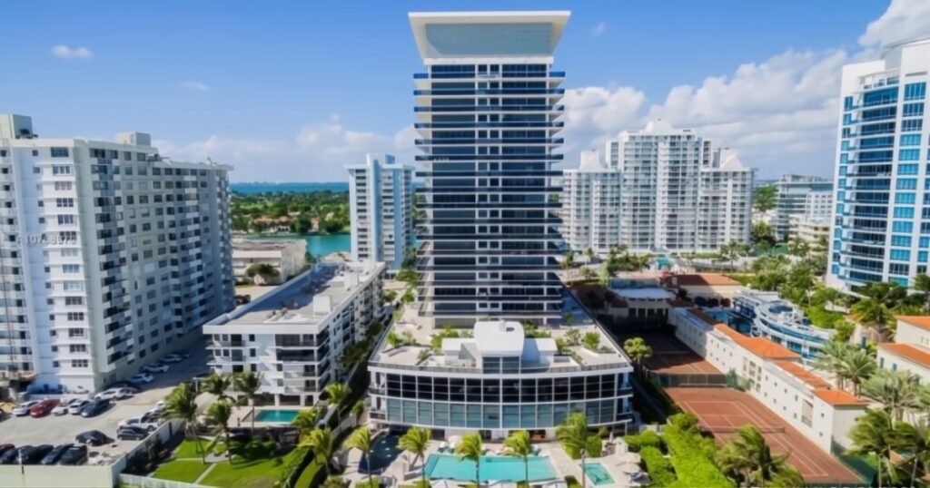 Gráfico que ilustra la desaceleración del mercado inmobiliario, base para la propuesta de reducción de impuestos a la propiedad en Miami-Dade para 2025.