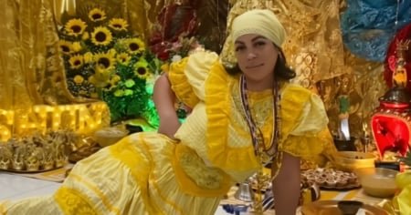 Cubana yoruba @maite_oshun narra cómo le quitaron su figura religiosa "gitana" en la frontera de EEUU tras emigrar de Cuba.