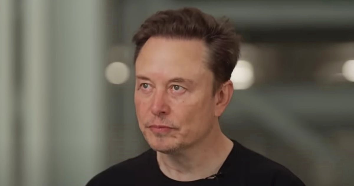 Elon Musk criticando duramente la ley fiscal propuesta por Donald Trump, señalando un aumento del déficit.