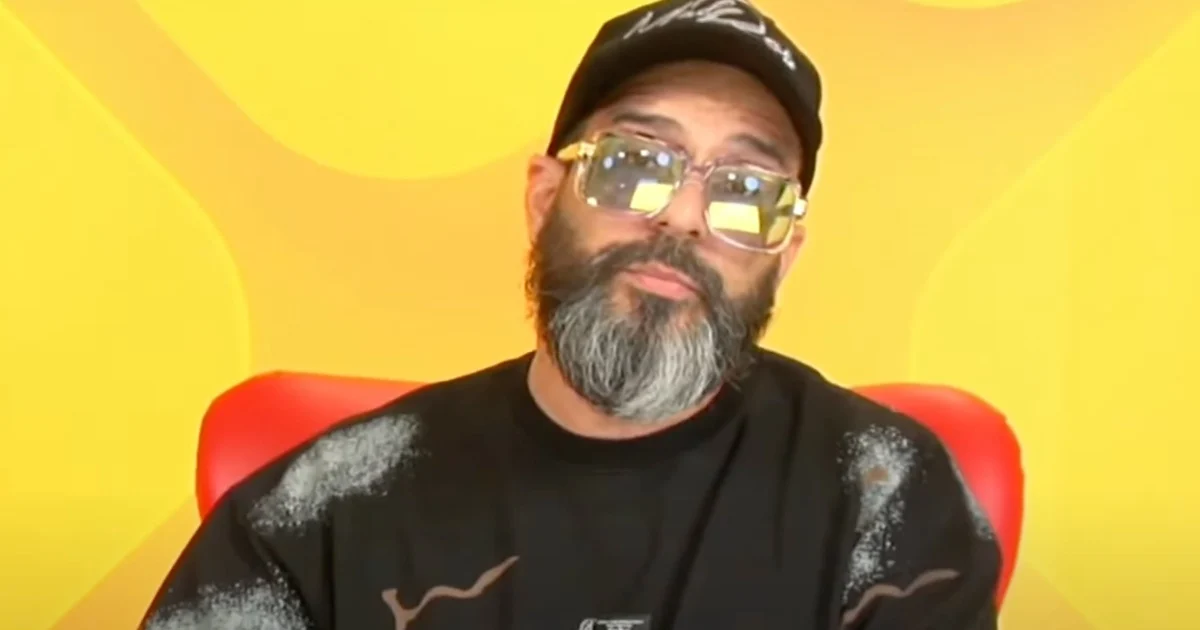 Alexander Otaola, presentador cubano, pidiendo la cancelación de visas de trabajo para artistas cubanos en EE.UU.