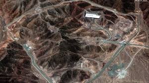 Vista aérea de la instalación nuclear de Fordow en Irán, objetivo clave en el reciente ataque estadounidense.