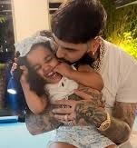 Gianella, hija de Anuel AA y Melissa Vallecilla, celebra sus 3 años con tiernas fotos, y su madre recibe elogios por su dedicación.