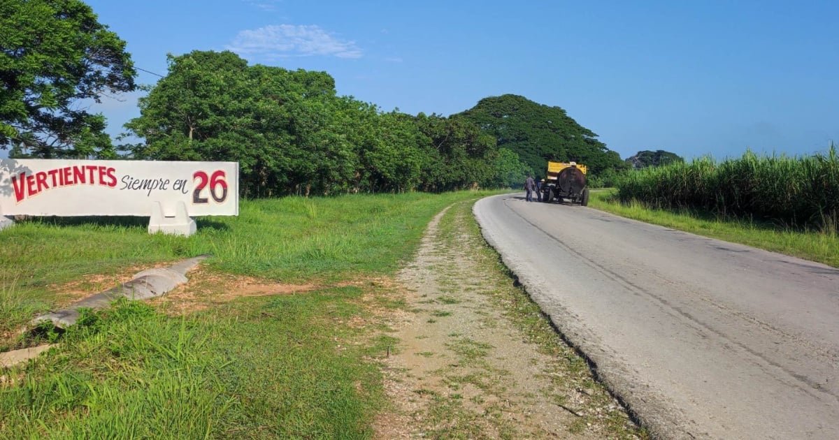 Lugar del trágico accidente en la carretera de Camagüey donde fallecieron dos motoristas.