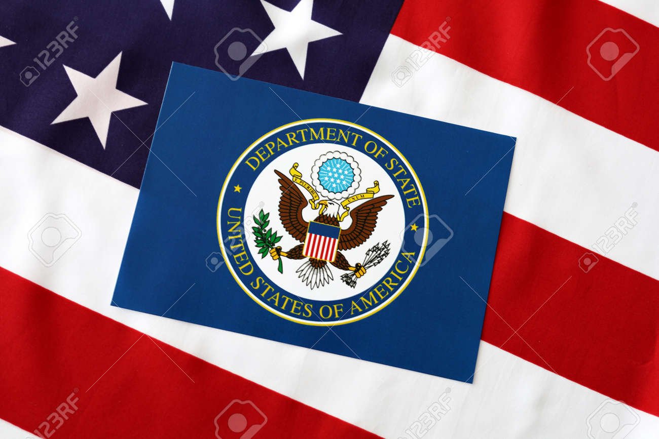El nuevo logo del Departamento de Estado de EE.UU. inspirado en la bandera estadounidense.