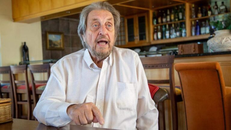 Padre de Elon Musk fue acusado de abuso sexual infantil contra 5 familiares, según el NYT