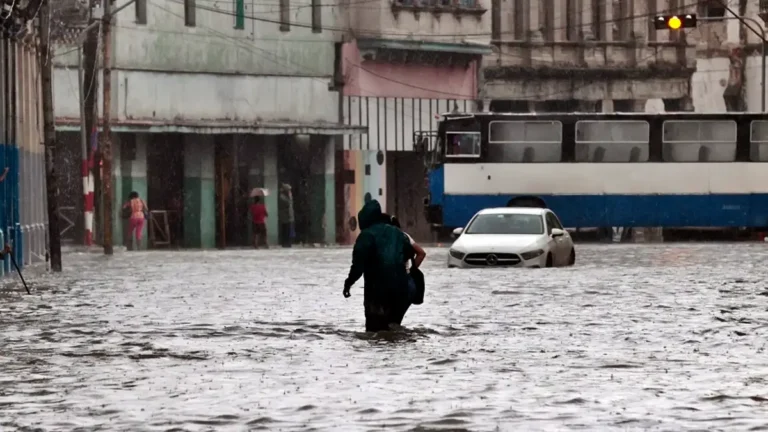 Colapsa La Habana: inundaciones recientes exponen el abandono del sistema de drenaje(actualización)(video)