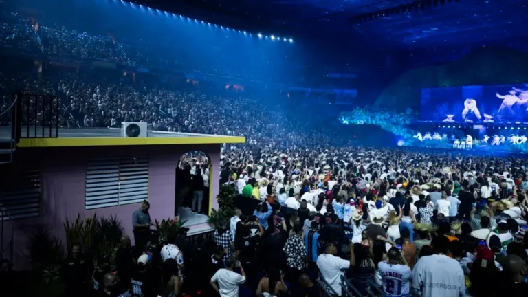 Dueño de vivienda en Puerto Rico demanda a Bad Bunny por uso de su casa en video y conciertos