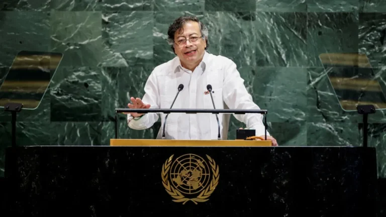 petro-pide-procesos-penales-contra-trump-por-ataques-en-el-caribe-que-dejaron-jvenes-muertos-Pe