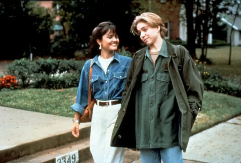 Búsqueda de Identidad de Danica McKellar Más Allá de Hollywood