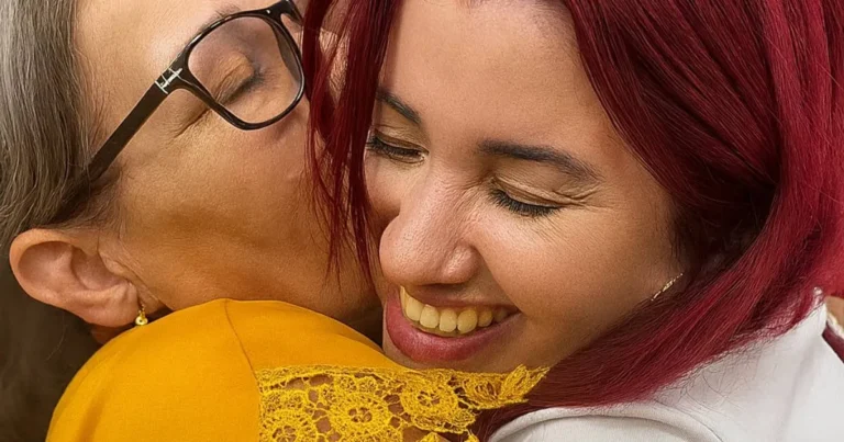 Youtuber Dina Stars regresa a Cuba tras años de ausencia y relata un viaje lleno de controles, tensiones y emoción familiar