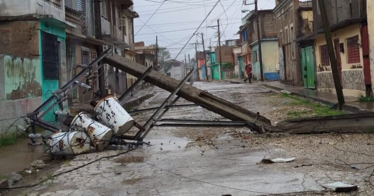 Robos de Cable Agravan la Crisis Eléctrica en Santiago de Cuba Tras el Huracán