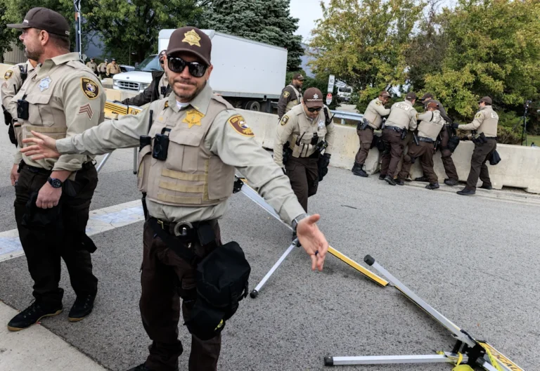 Despliegue de Guardia Nacional en Chicago no genera las tensas escenas de Los Ángeles