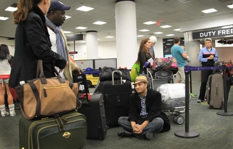 Embajada de EE.UU. en Cuba Advierte sobre Posibles Cancelaciones de Vuelos por el Huracán Melissa