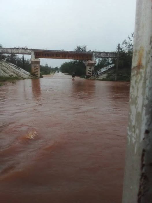 32 Personas Permanecieron Atrapadas en un Tanque en Urbano Noris a la Espera de un Rescate Tardío