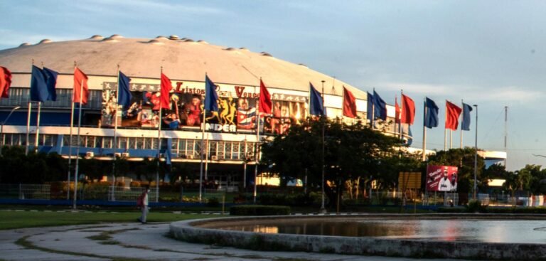 Mujeres trans son agredidas violentamente cerca de la Ciudad Deportiva en La Habana JTM_2642