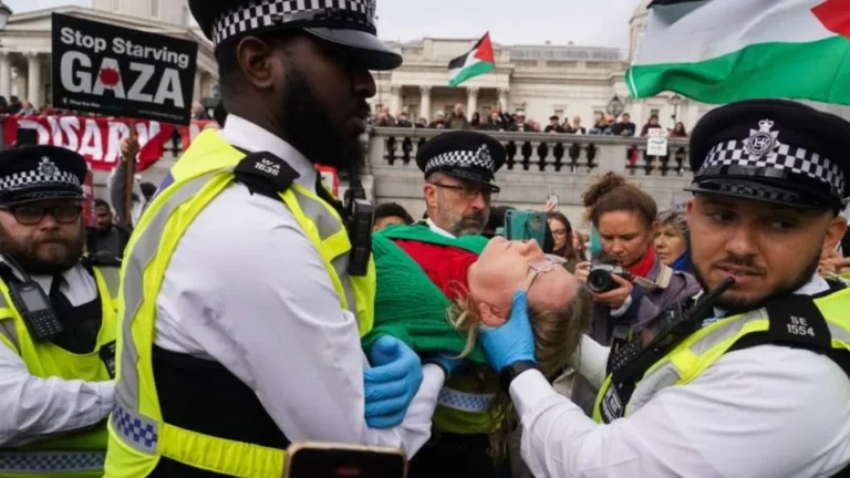 b75589355204ceeec9811664ccff619b