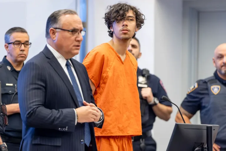 Joven de Staten Island Se Declara Inociente en Caso de Homicidio damien-hurstel-19-appears-arraignment-113646893