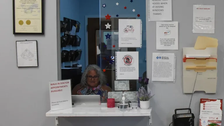 Carolina del Norte Lidera una Reducción Histórica en Muertes por Sobredosis en EE.UU.