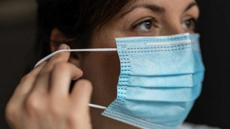 Se expande transmisión de chikungunya a cinco provincias de Cuba mascarilla-nasobuco