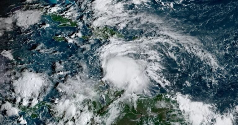 Se forma la tormenta tropical Melissa en el Caribe y amenaza con convertirse en huracán