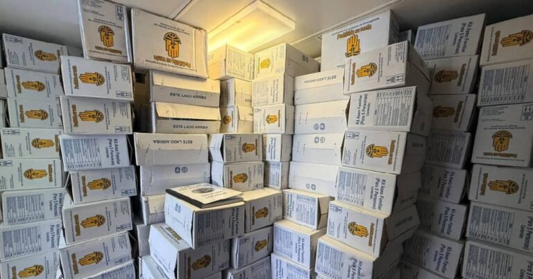 Colombia despliega solidaridad con 22 toneladas de ayuda humanitaria para Cuba y Jamaica 1762021540-colombia-envia-22-toneladas-ayuda-humanitaria-cuba-jamaica-tras-paso-huracan-melissa