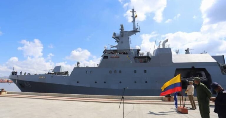 Buque colombiano ARC Victoria llega a Cuba con 240 toneladas de ayuda humanitaria para damnificados del huracán