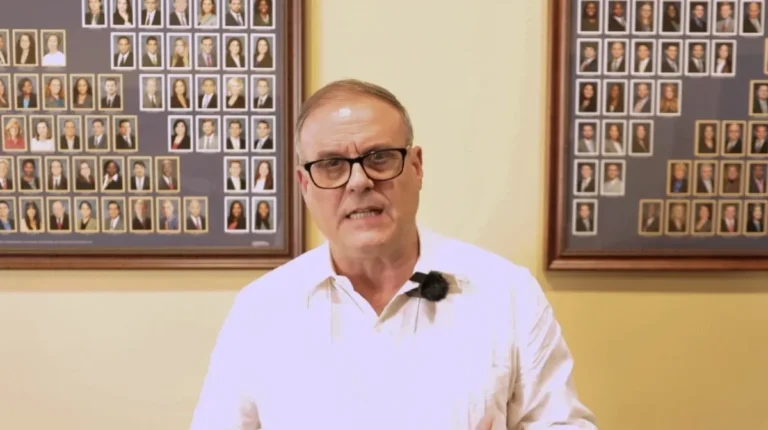 Economista exige renuncia de Díaz-Canel y Marrero tras escándalo de espionaje de Alejandro Gil