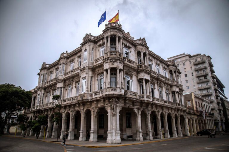 España refuerza su presencia en Cuba: Nuevo Consulado General para Camagüey