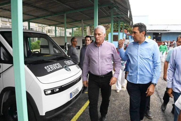 Modernización selectiva: La Habana incorpora 15 carros fúnebres eléctricos en medio del colapso nacional del servicio