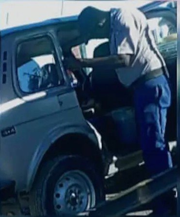 Extracción ilegal de combustible en Contramaestre ante la inacción oficial polica-implicado-en-presunta-extraccin-ilegal-de-combustible-en-va-pblica-Sin-nombre