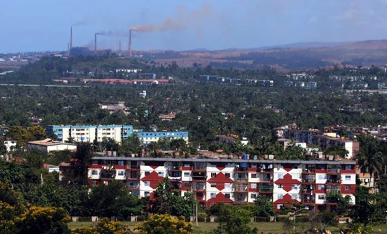 Denuncian Entramado de Corrupción en Moa que Involucra a Tiendas, Fiscalía, Minería y Tribunal