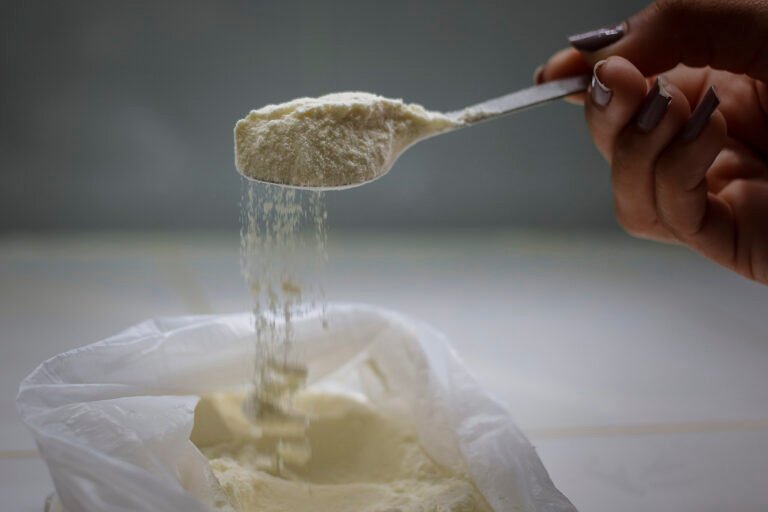 Denuncian que leche donada para niños en Granma es de diabéticos: «Los pequeños la toman y les da diarrea»