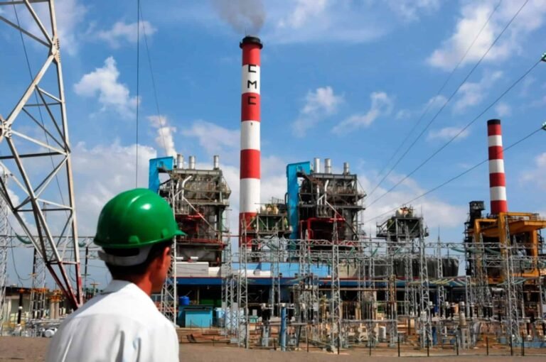 Ciudadano denuncia apagón en zona comercial de La Habana: «La ‘zona especial’ se activó y pusieron la corriente de inmediato»